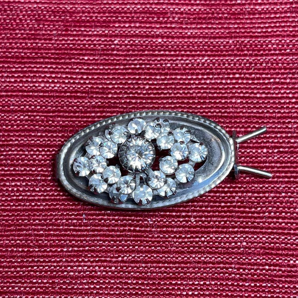 Vintage hair barrette pin clip rhinestones set in silver tone
